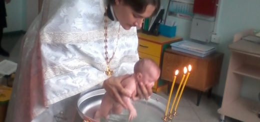 В детской городской больнице состоялось таинство крещения над детьми-отказниками