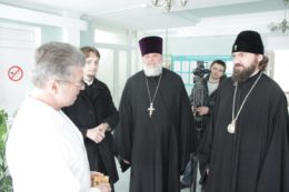 Архиепископ Пятигорский и Черкесский Феофилакт посетил Пятигорский роддом