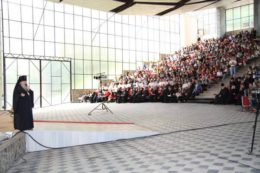 В рамках дня славянской письменности и культуры, архиепископ Феофан встретился с молодежью Пятигорска