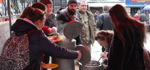 Архиерейское богослужение в храме Трех Святителей