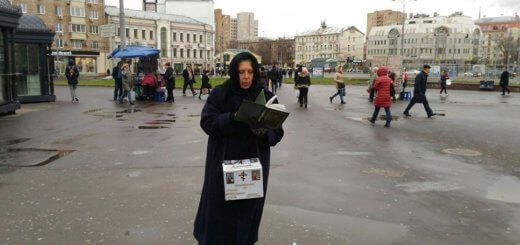 20180509 01 520x245 - Как устроен бизнес бродячих "батюшек"