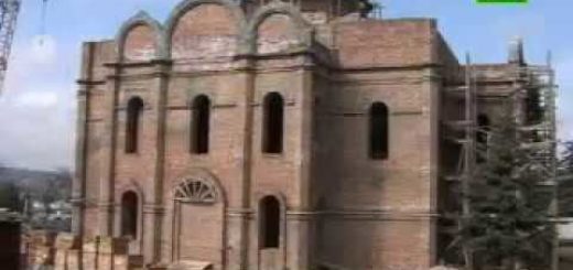 В Пятигорске, в Спасском соборе совершили первую литургию 3 мая 2010