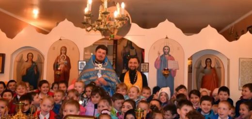 DSC 0153 520x245 - В школе №27 началось традиционное предрождественское причащение учащихся