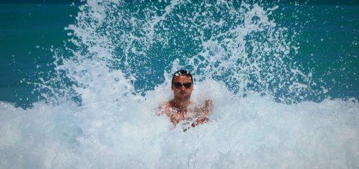 Барахтаться