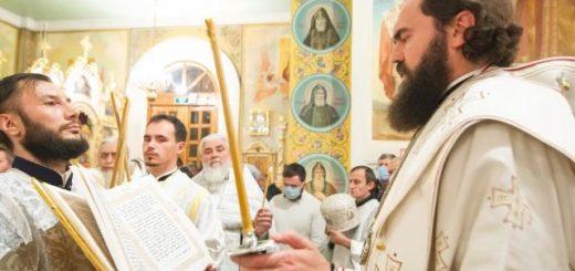 Архиепископ Феофилакт совершил литию по митрополиту Феофану