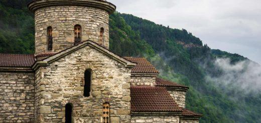 Храмы в Архызском городище